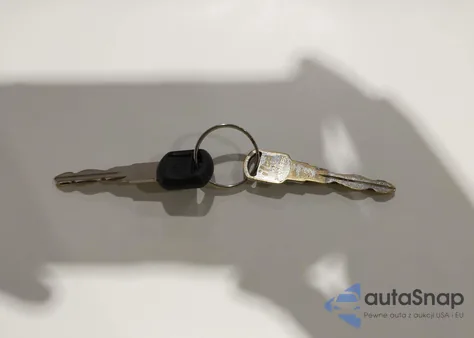 2004 Pontiac Grand Am Se z USA, uszkodzony, nr VIN 1G2NE52F24M623810